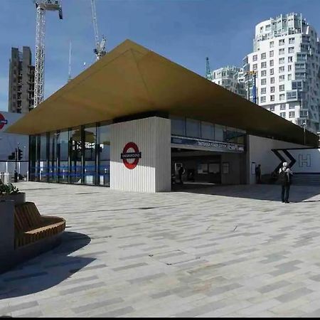 Central Location! Double Bedroom 2 Mins Walk From Battersea Power Underground Station! London Exterior foto